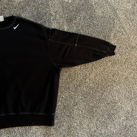 Over Sized Nike Crew - Picture 3 of 6